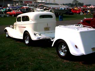 trailer with hotrod1934 ford sedan>