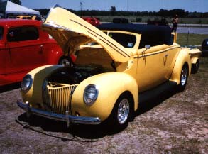 <1939 ford roadster with a rumble seat>