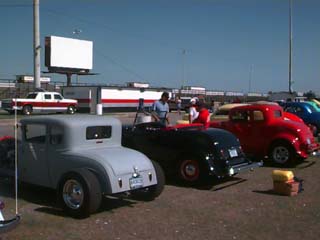 <model a coupe, 1932 ford roadster,32 ford coupe>