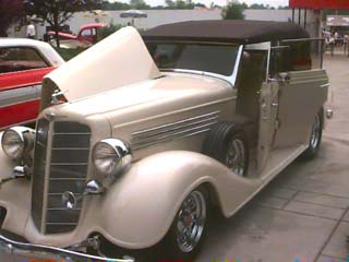 <4 door phaeton convertible>