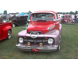 <1952 Ford pickup>