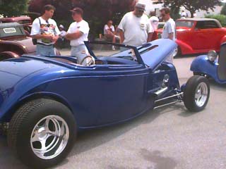 <1934 Ford roadster>