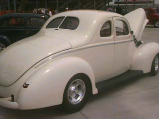 <1940 Ford coupe street rod>