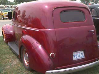 <1940 Ford sedan delivery>