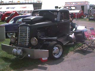 <mack truck street rod>