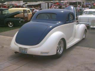 <1937 Ford COupe street rod>